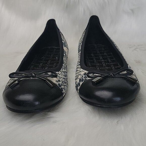 Vionic Black and Cream Snake Pattern Loafers - Picture 3 of 11